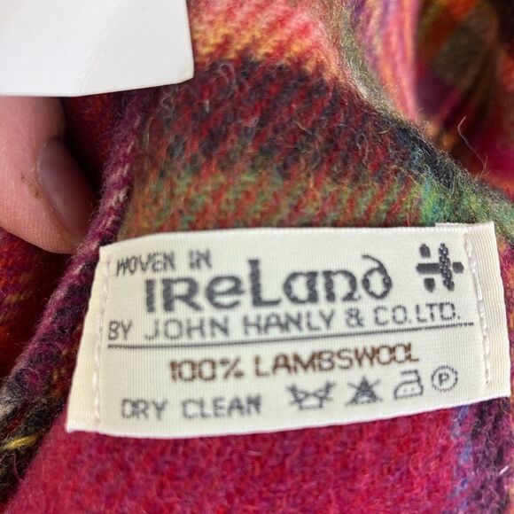 NWT Irish wool by John Hanly & Co. Pink tartan scarf or shawl w/ fringe tassels - Picture 7 of 8